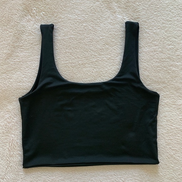 Black Classy Crop top / Short sleeves tank top - Picture 3 of 6